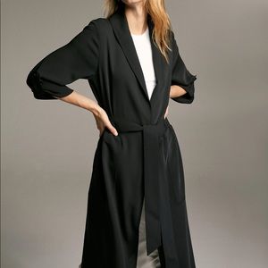 BNWT Babaton kahlo robe